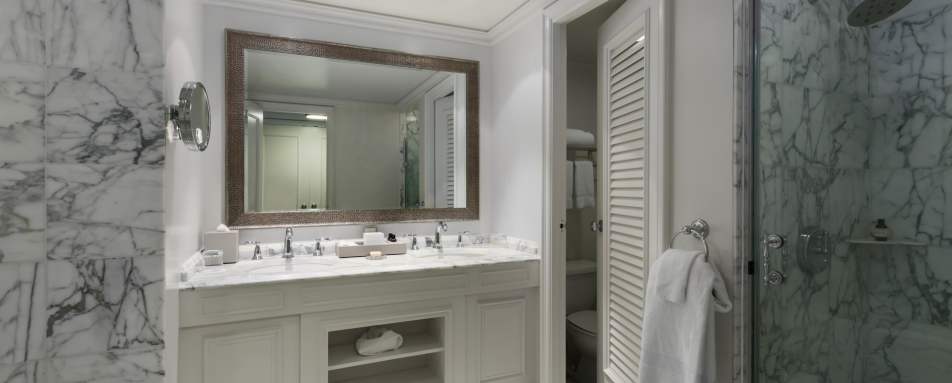 Bathroom - Fairmont Orchid
