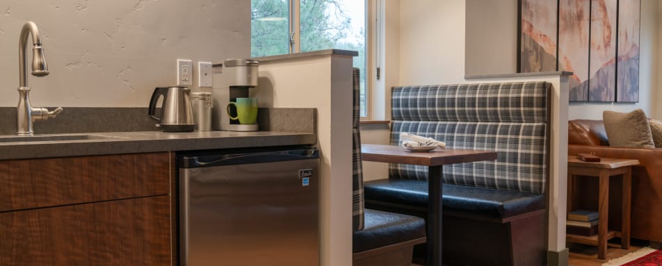 Kitchen  dining area 