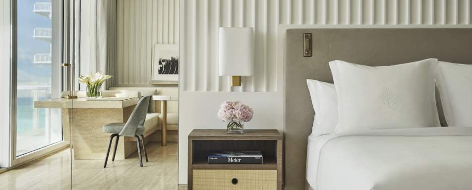 Guestroom - Four Seasons at the Surf Club