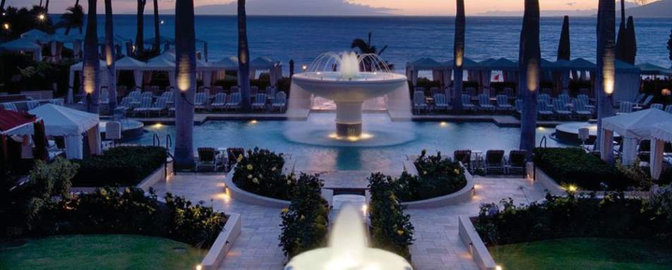 Fountain pool - Four Seasons Maui