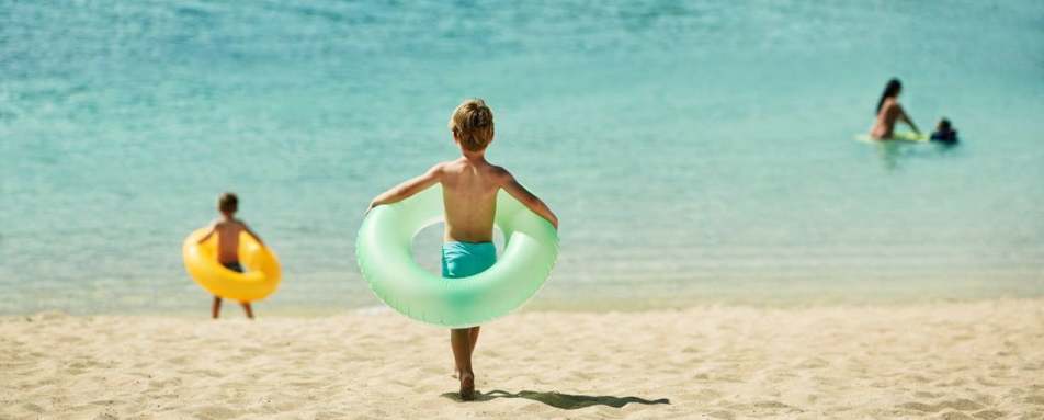 Family friendly beach - Four Seasons Resort at Ko Olina