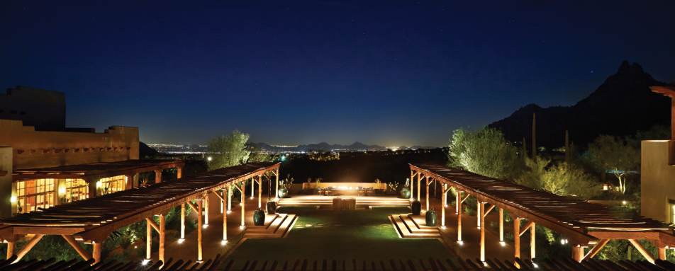 Onyx Bar overlooking Fountain Terrace - Four Seasons Scottsdale at Troon North