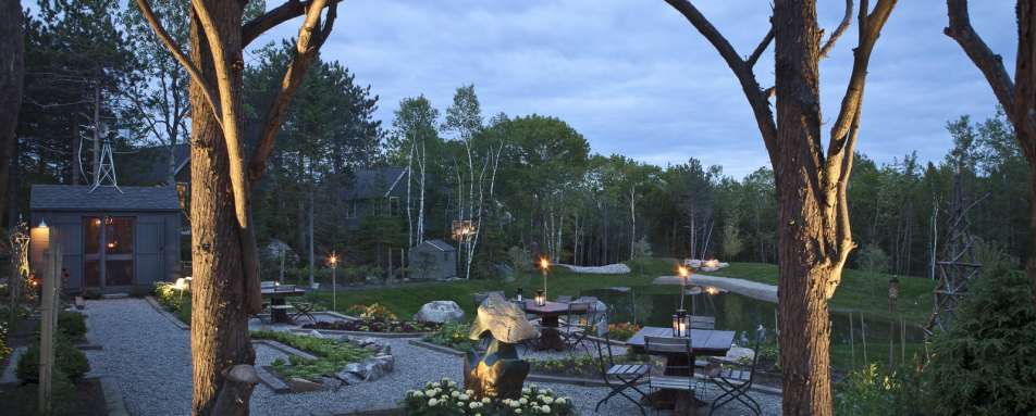 Earth Backyard - Hidden Pond