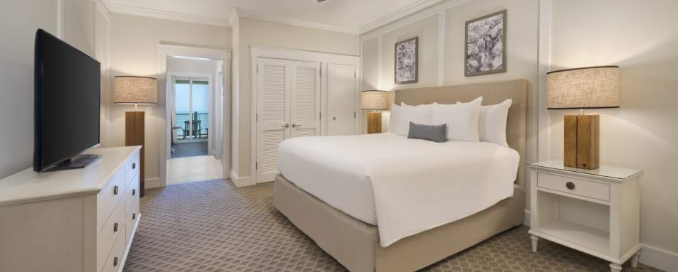 King Bedroom - Jekyll Ocean Club