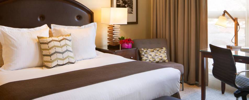 Atrium/Deluxe hotel room - Limelight Aspen