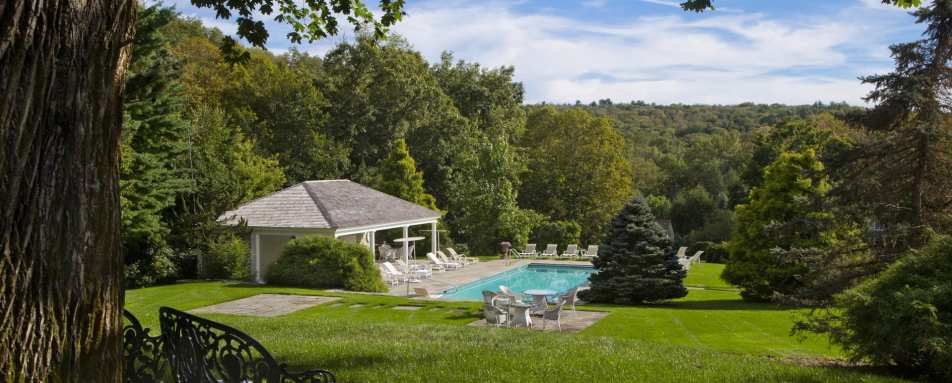 Outdoor Pool - The Mayflower Grace