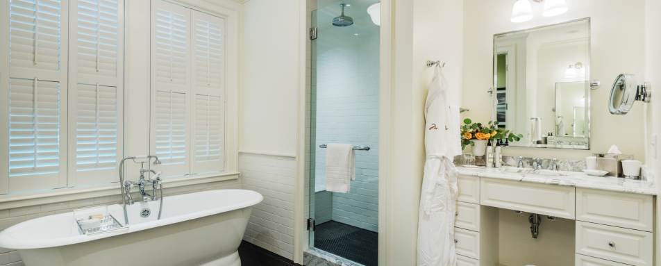 Suite Bathroom - Montage Palmetto Bluff