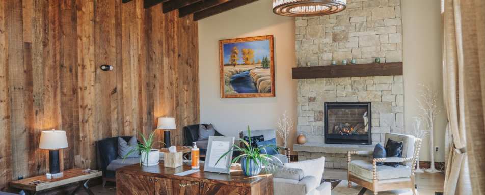 Spa Relaxation Lounge - Sage Lodge 