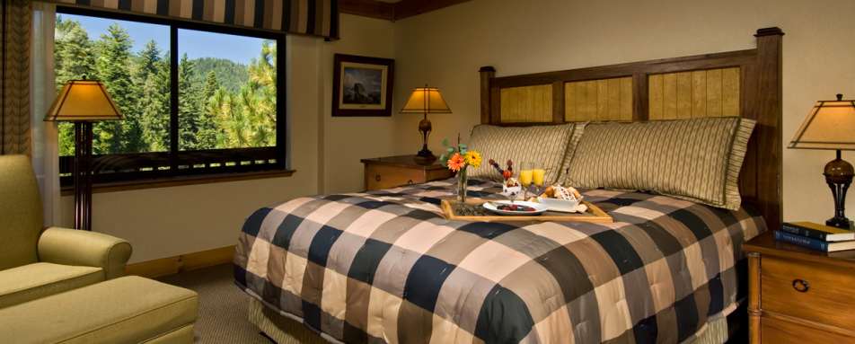 Guestroom - Tenaya Lodge