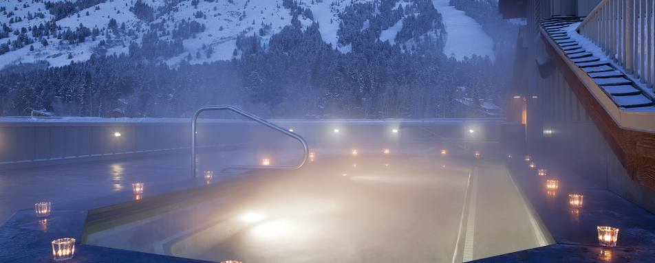 Roof top hot tub, Teton Mountain Lodge & Spa