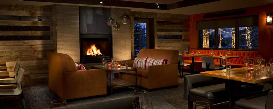 Spur Bar - Teton Mountain Lodge & Spa
