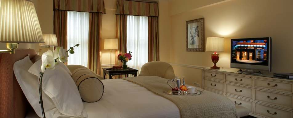 Premier Room - The Carlyle, A Rosewood Hotel
