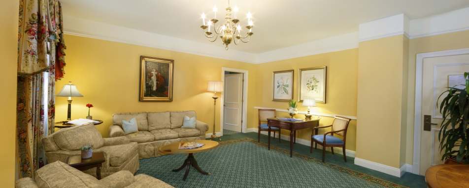 Executive Suite Parlor - The Hermitage Hotel 