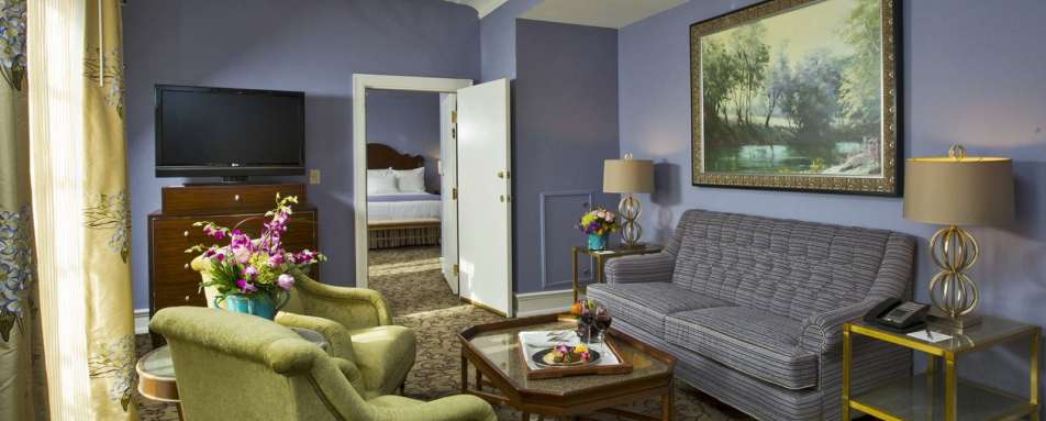 Junior Suite Parlor - The Peabody Memphis 