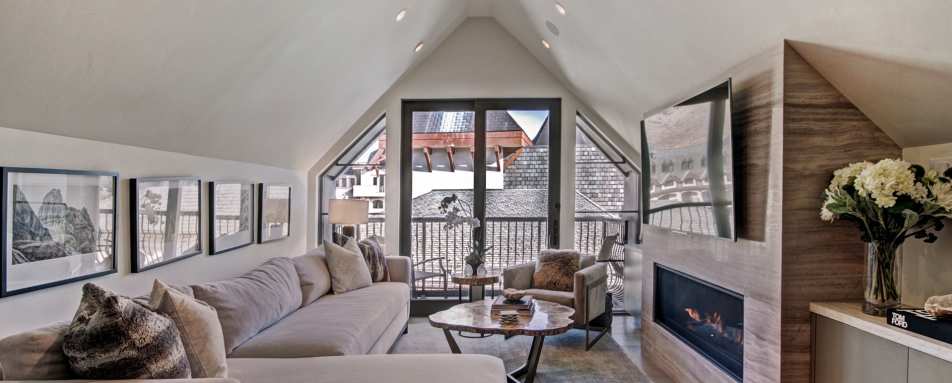 Residence - Living Room 