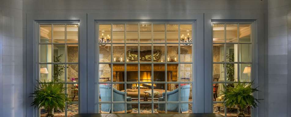 Lobby Vestibule - Woodstock Inn