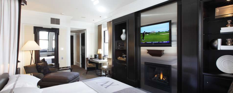 Contemporary Classic Room - XV Beacon 