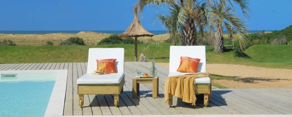 Pool and beach view - Casa Suaya