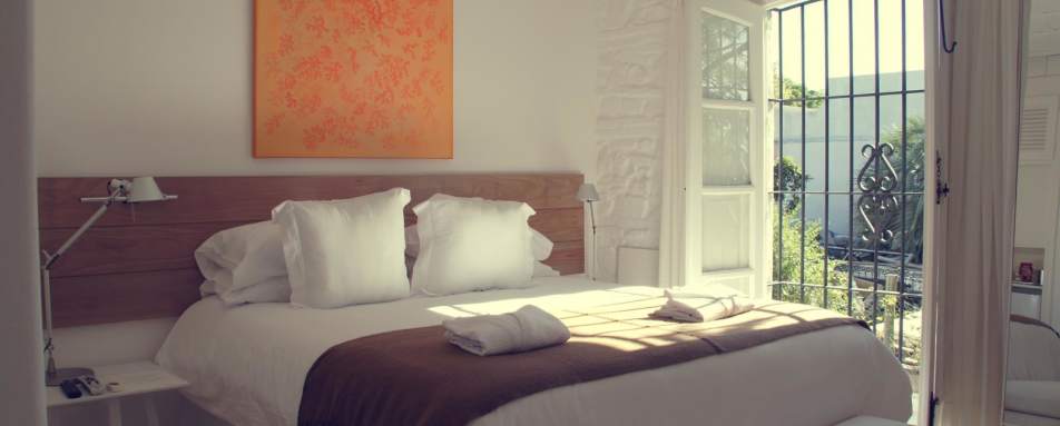 Senior room with river views  - Charco Hotel