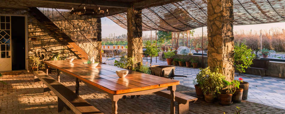 Al fresco dining - Finca Narbona