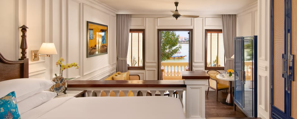 Premier River View Suite 