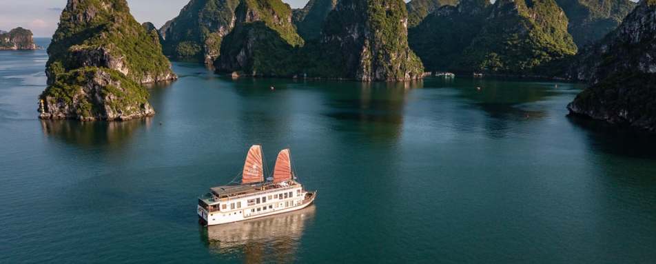 Longshot of Violet with Halong Bay 