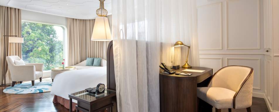 Executive Studio Suite - Hotel Des Arts Saigon