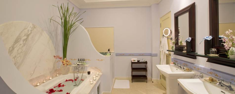 Junior Suite Bathroom - La Veranda