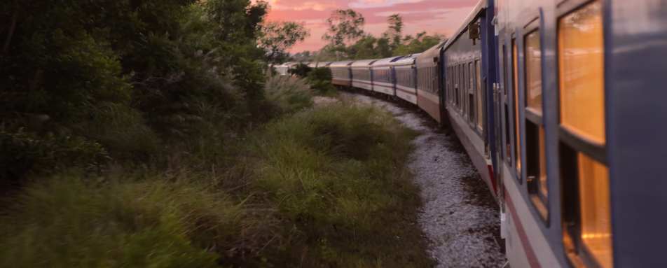 Vietage Scenic Train