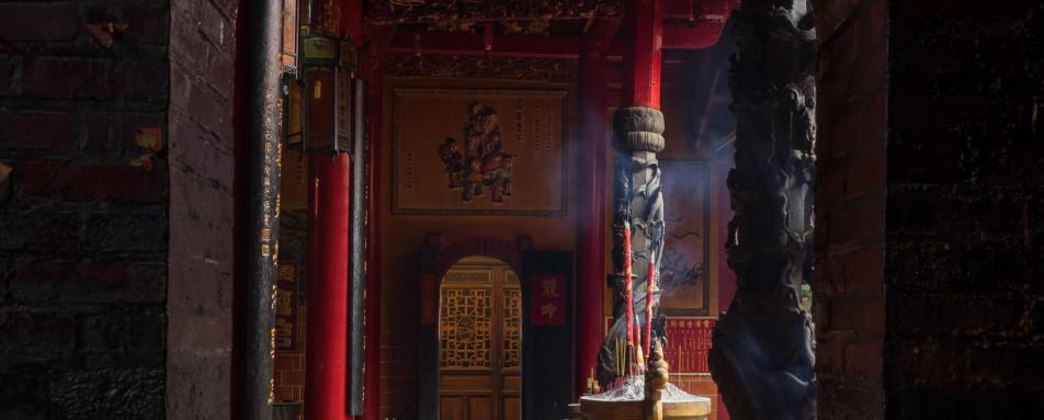 Saigon Temple - Treasures of Indochina