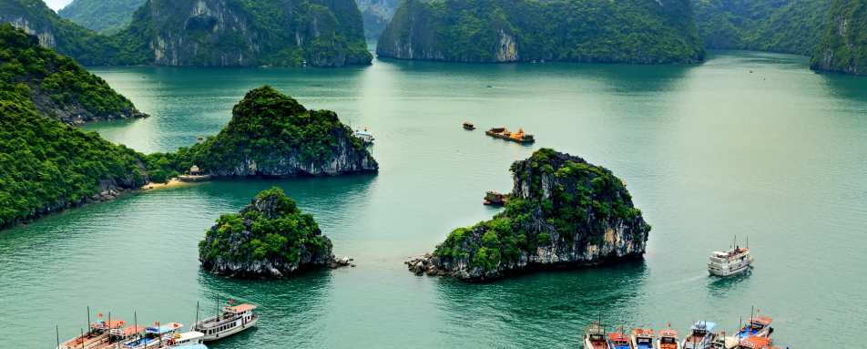 Halong Bay 