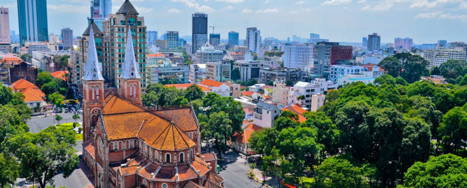 Notre Dame Cathedral - Luxury Vietnam