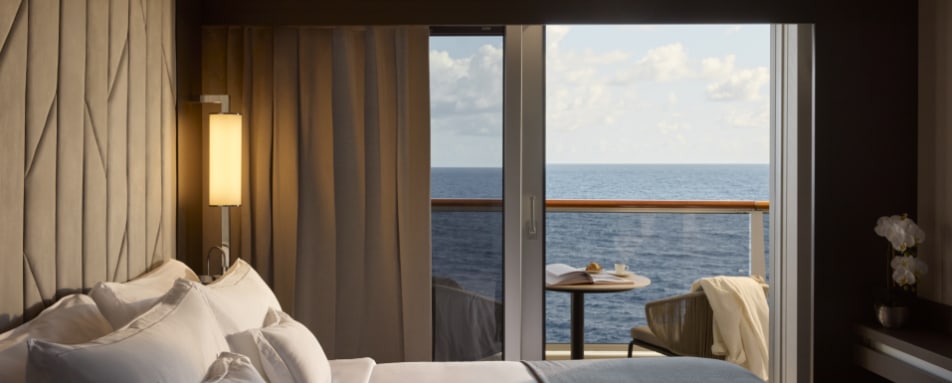 Grand Penthouse Bedroom 