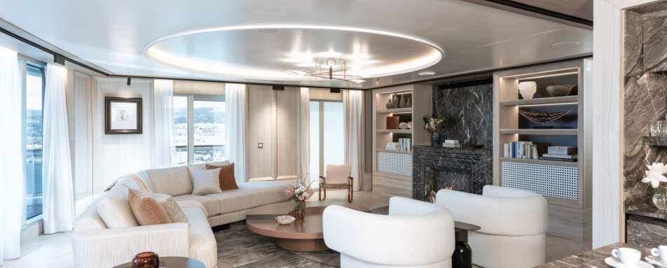 Regent Suite Living Room 