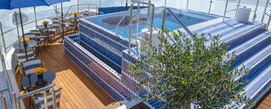 SoleilDeck-InfinityPool 