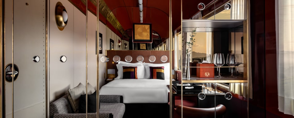 OE Train Suite Cabin 