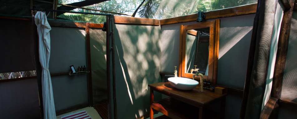 En-suite Bathroom - uite - Busanga Bush Camp