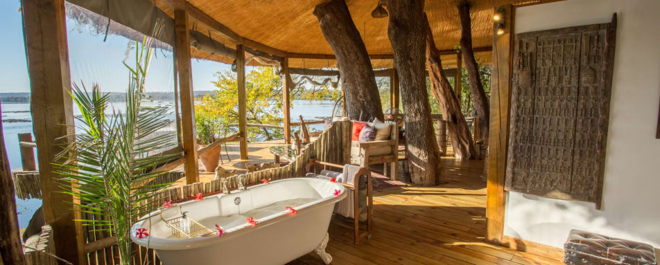 Treehouse bath 