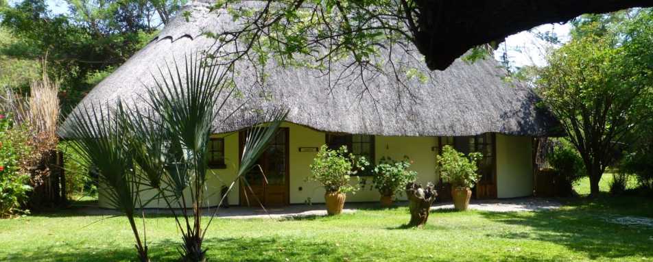 Sunbird and Wagtail cottage  - Waterberry Zambezi Lodge