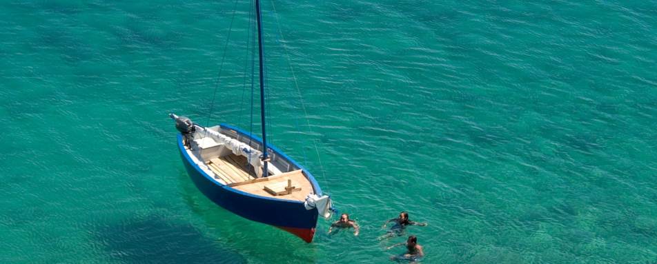 Crystal clear waters - Ultimate Zambia and Malawi