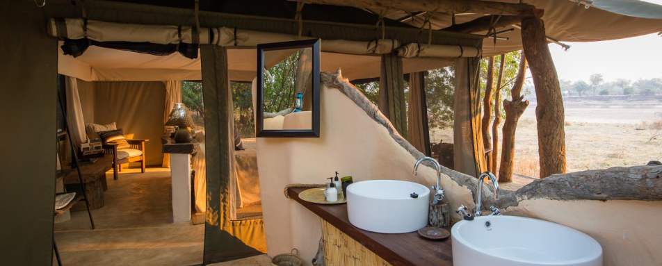 Tena Tena Camp - Zambia Mobile Walking Safari