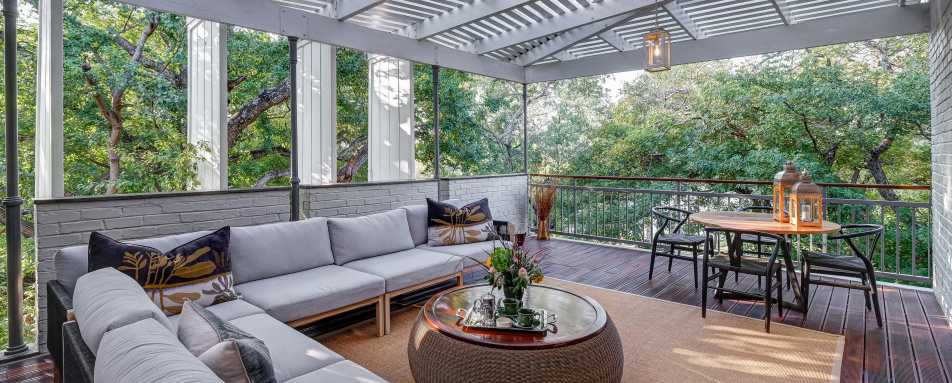 Presidential Balcony  