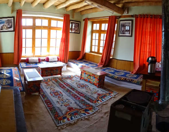 Snow Leopard Lodge