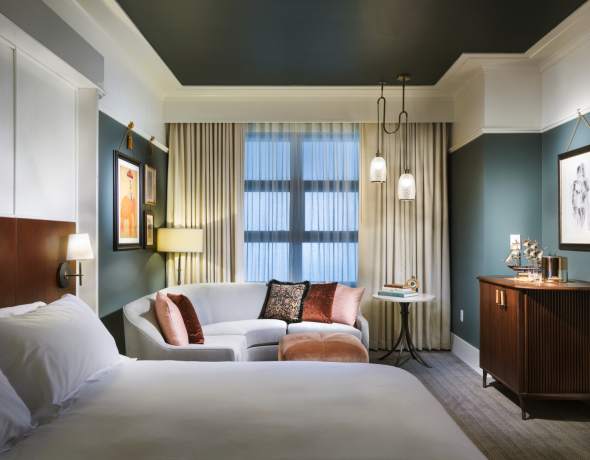 Perry Lane Hotel