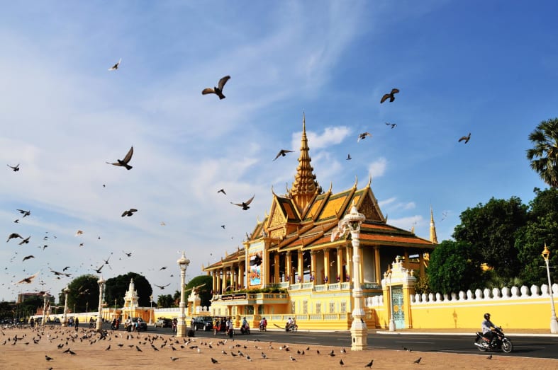 Temple in Phnom Penh - The Jewels of Cambodia 
