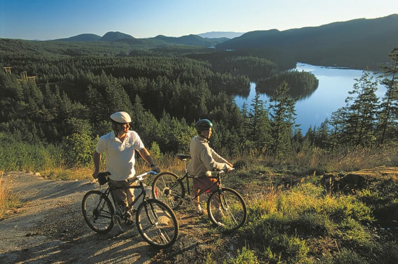 Cycling on Sunshine Coast - Best of British Columbia