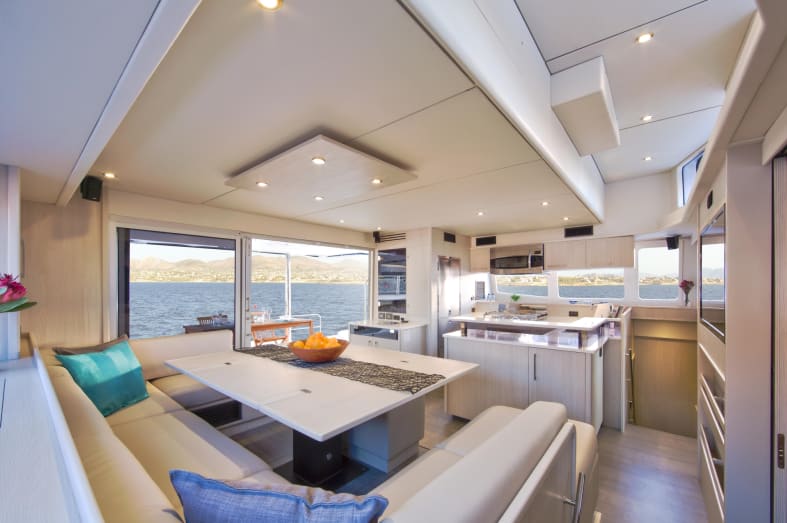 Saloon - Discover Dalmatia by private yacht