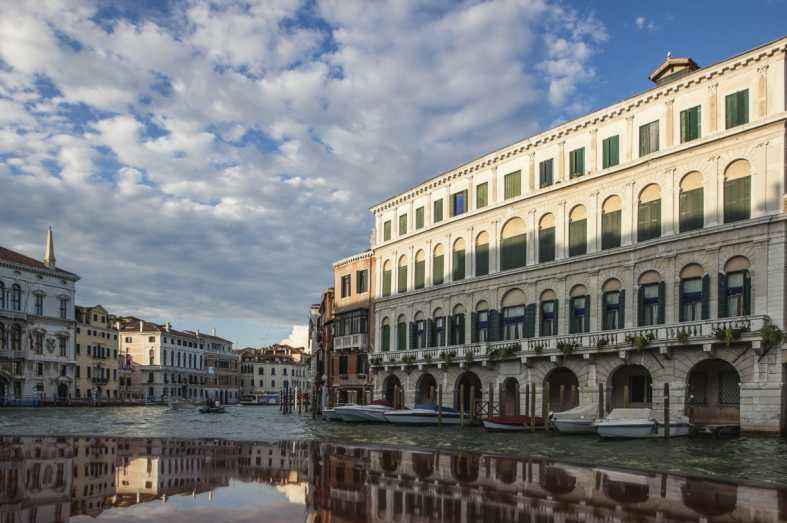 Romantic Venice and the Dolomites