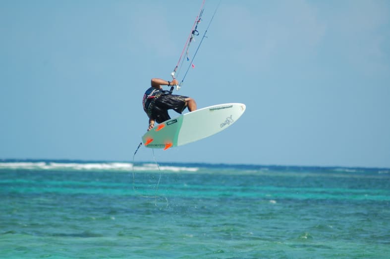 Kite Surfer, Almanara 