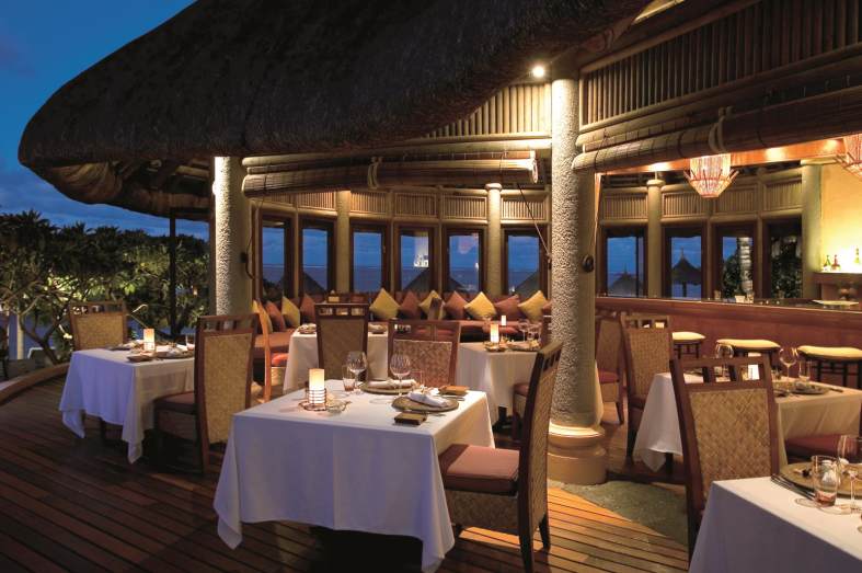 Evening Dining La Spiaggia  - Golf in Mauritius